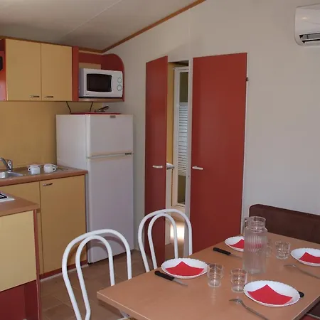 אתר קמפינג Les Palmiers הייר